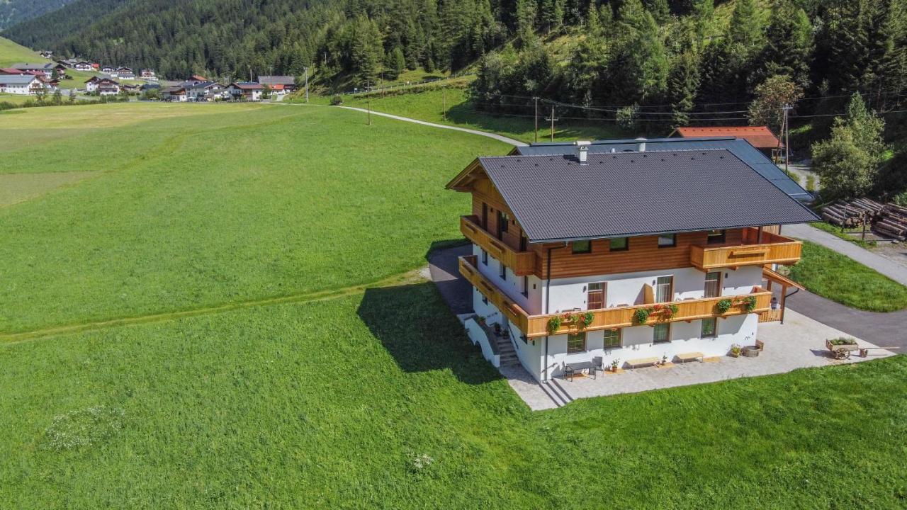 Nedererhof - Gemutliche Zimmer Mit Gemeinschaftskuche Ausserschmirn Extérieur photo